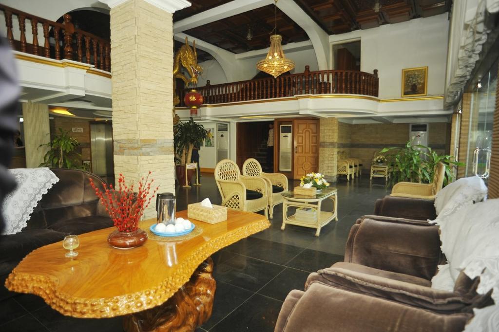 Silver Swan Hotel Mandalay Exterior photo