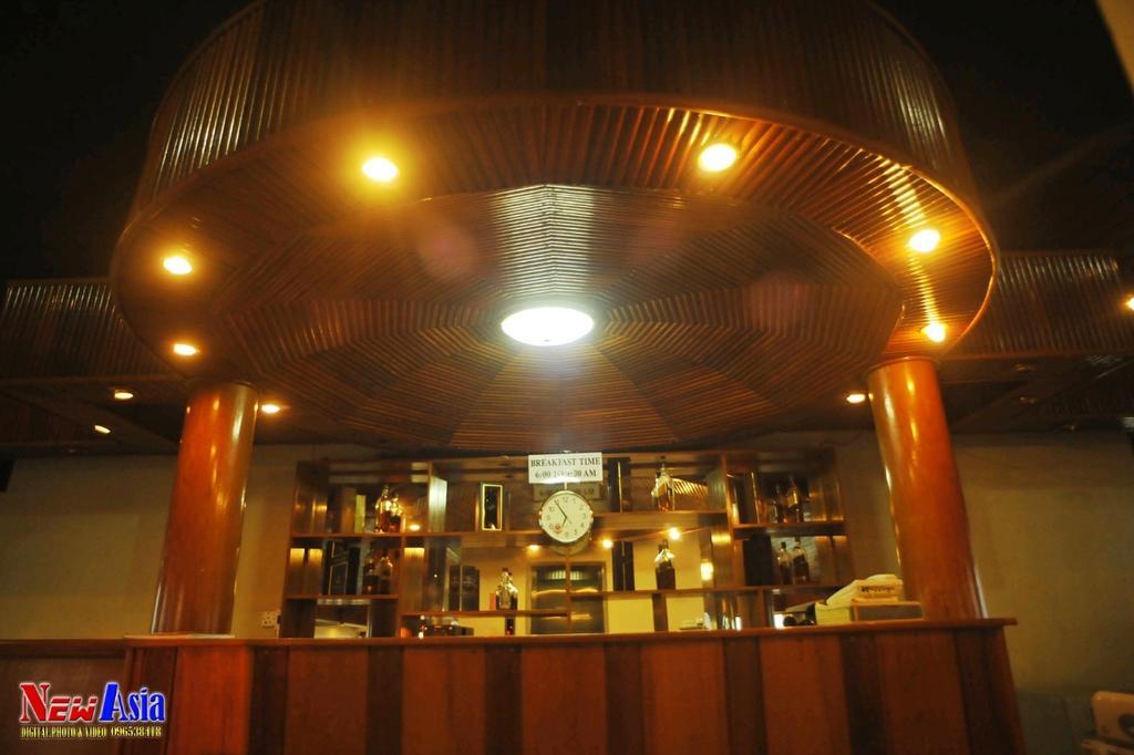 Silver Swan Hotel Mandalay Exterior photo